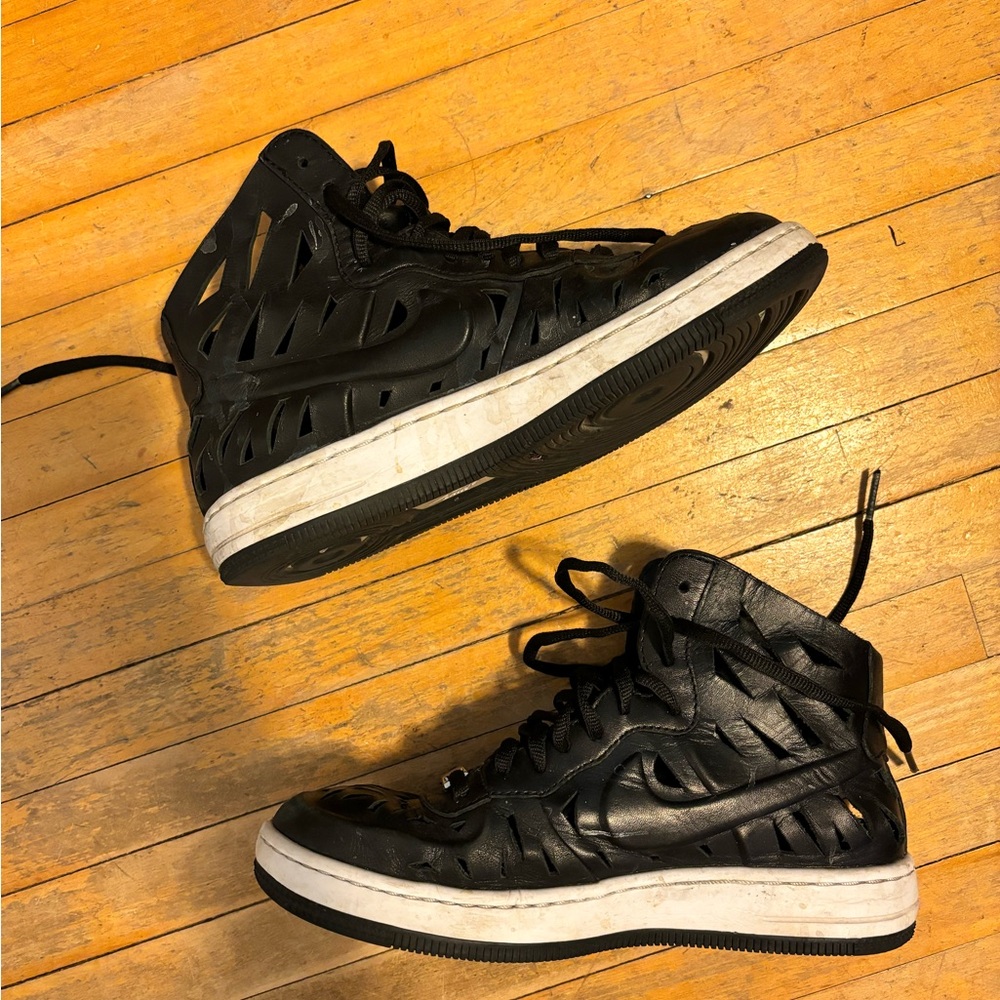 Nike Womens Af Ultra Force Mid Joli 65 sneakers
